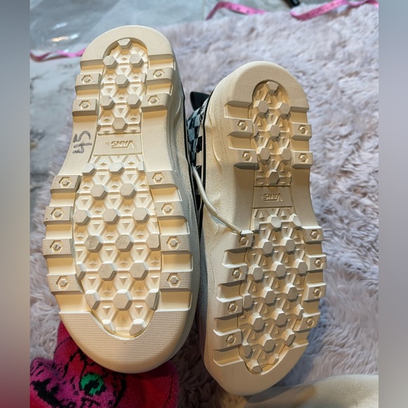 Vans Checkerboard Sentry WC Boot Sneakers Black White Checkered 5 New - Picture 6 of 7